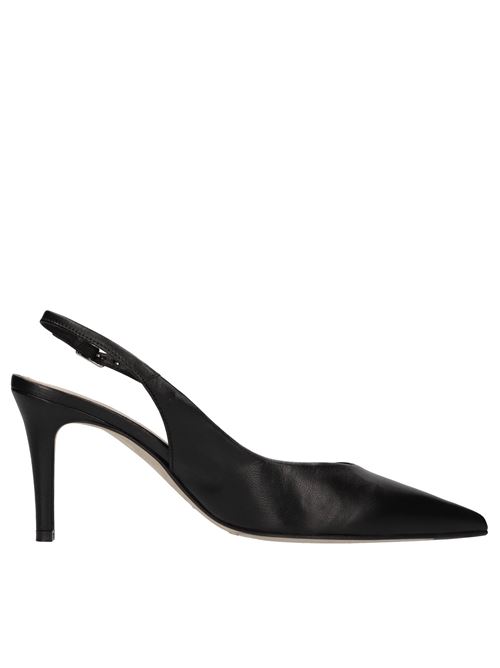  THE SELLER | SE1002 NAPPANERO